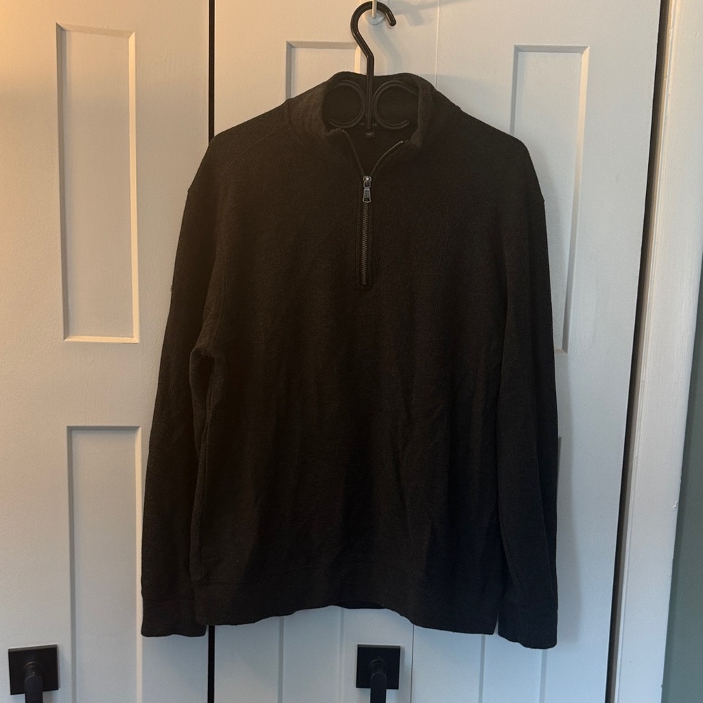 Banana Republic Men's Black Quarter-Zip Sweater